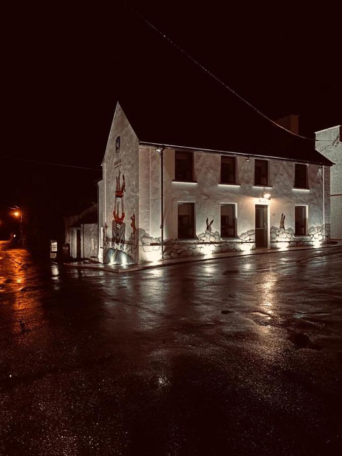 Clara'S Cots Bed & Breakfast Carrigart Exterior photo